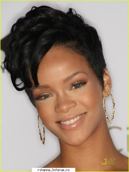 :) poze sexy cu rihanna